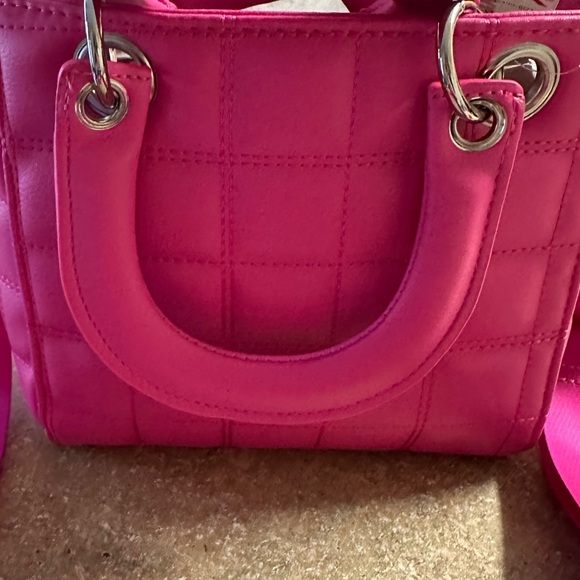 MADDEN GIRL Fuchsia Pink puffer tote - Picture 2 of 4